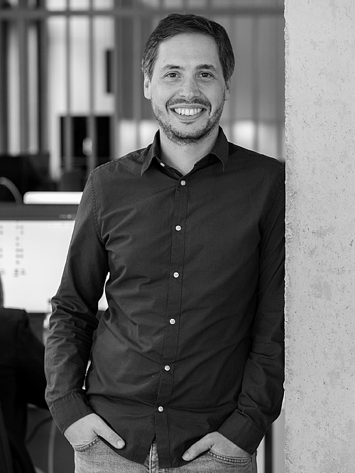 ANDREAS FREUND ANDREAS FREUND